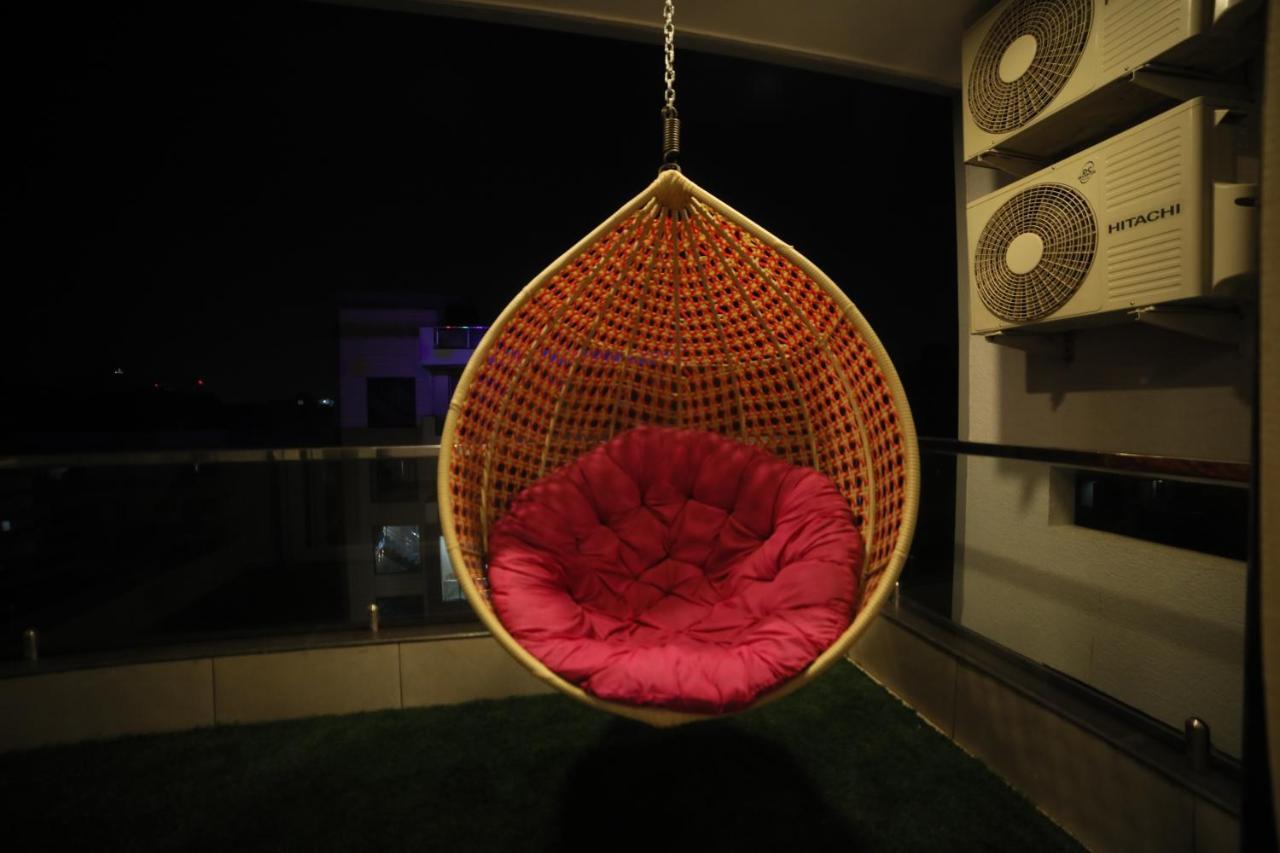 Sky Suites غورغاون المظهر الخارجي الصورة