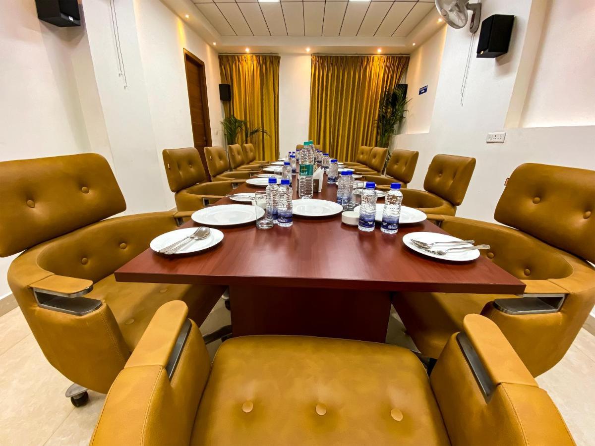 Sky Suites غورغاون المظهر الخارجي الصورة